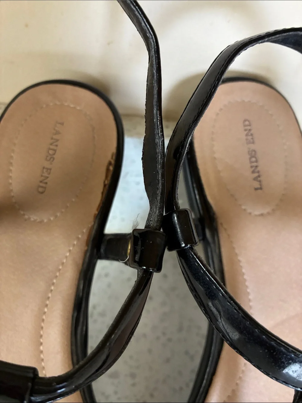 LANDS’ END SANDALS